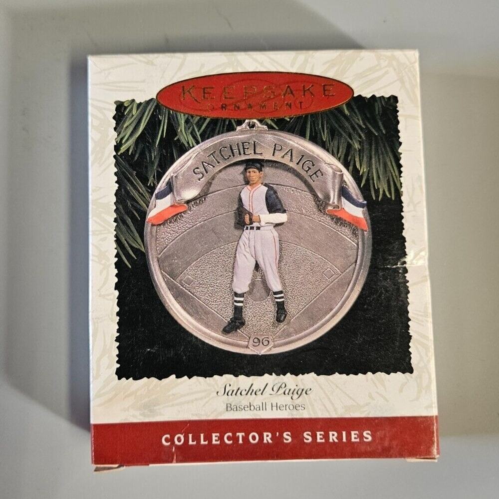 Vintage Satchel Paige Baseball Heroes1996 Hallmark Keepsake Ornament - New (D3)